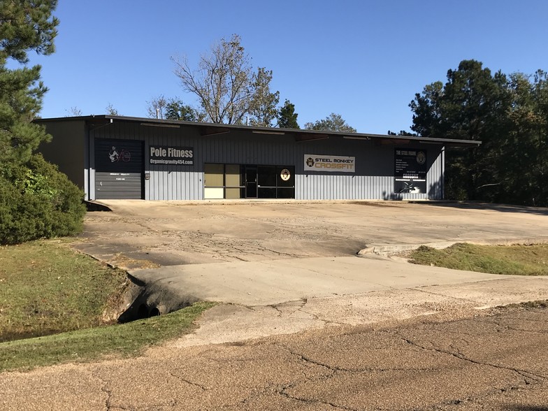 454 Wilkins Wise Rd, Columbus, MS for lease - Primary Photo - Image 1 of 2