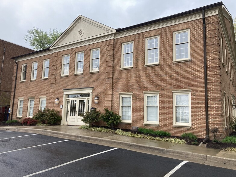 6299 Leesburg Pike, Falls Church, VA for sale - Building Photo - Image 1 of 1