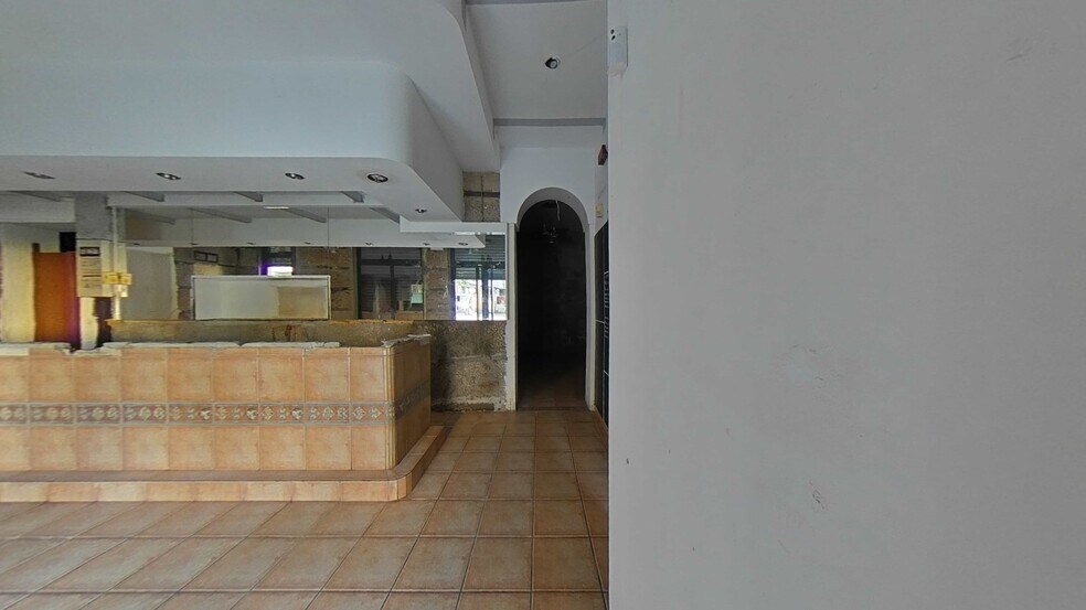 Retail in Ourense for sale - Building Photo - Image 3 of 21