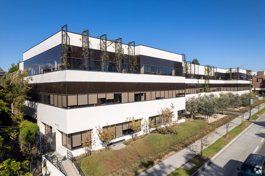 4525 Wilshire Blvd, Los Angeles, CA for lease - Building Photo - Image 1 of 9