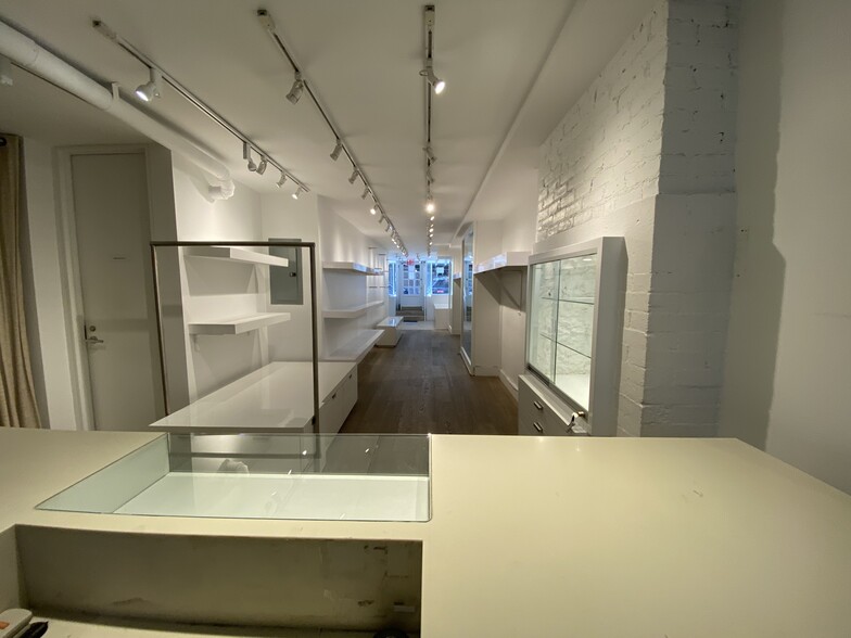 1281 Madison Ave, New York, NY for lease - Interior Photo - Image 3 of 14