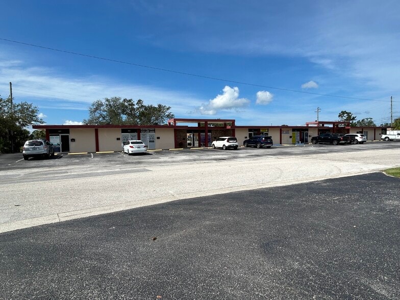 501-527 S Paula Dr, Dunedin, FL for lease - Building Photo - Image 1 of 22
