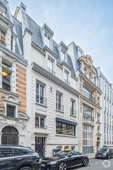 44 Rue Fortuny, Paris for lease - Building Photo - Image 2 of 3