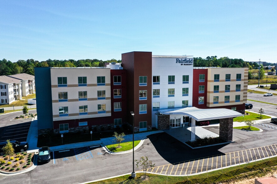 HUNTSVILLE FAIRFIELD INN PORTFOLIO portfolio of 2 properties for sale on LoopNet.com - Aerial - Image 2 of 11