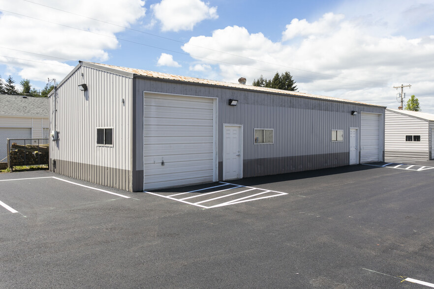 1091 Chemawa, Keizer, OR for lease - Building Photo - Image 3 of 17