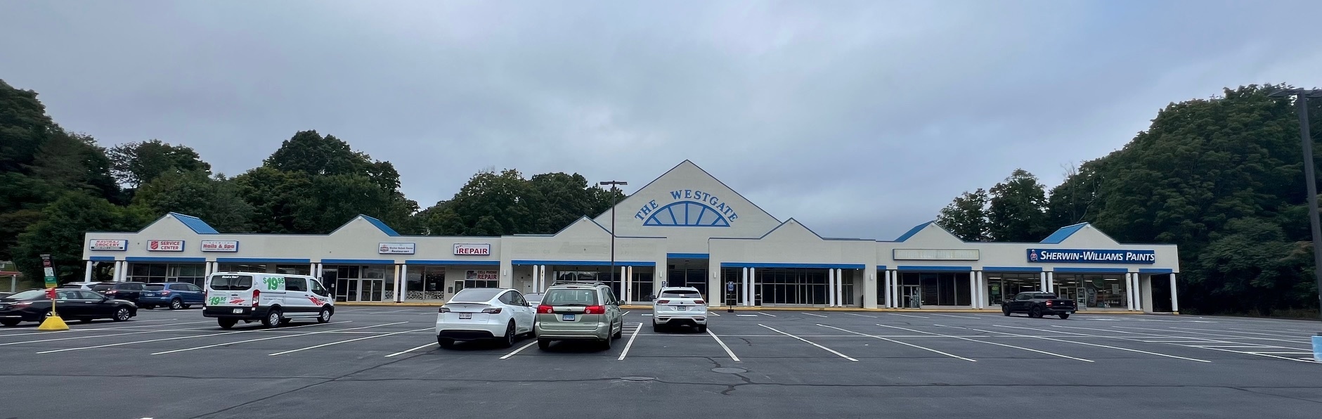 411-431 W Main St, Norwich, CT for lease Building Photo- Image 1 of 3