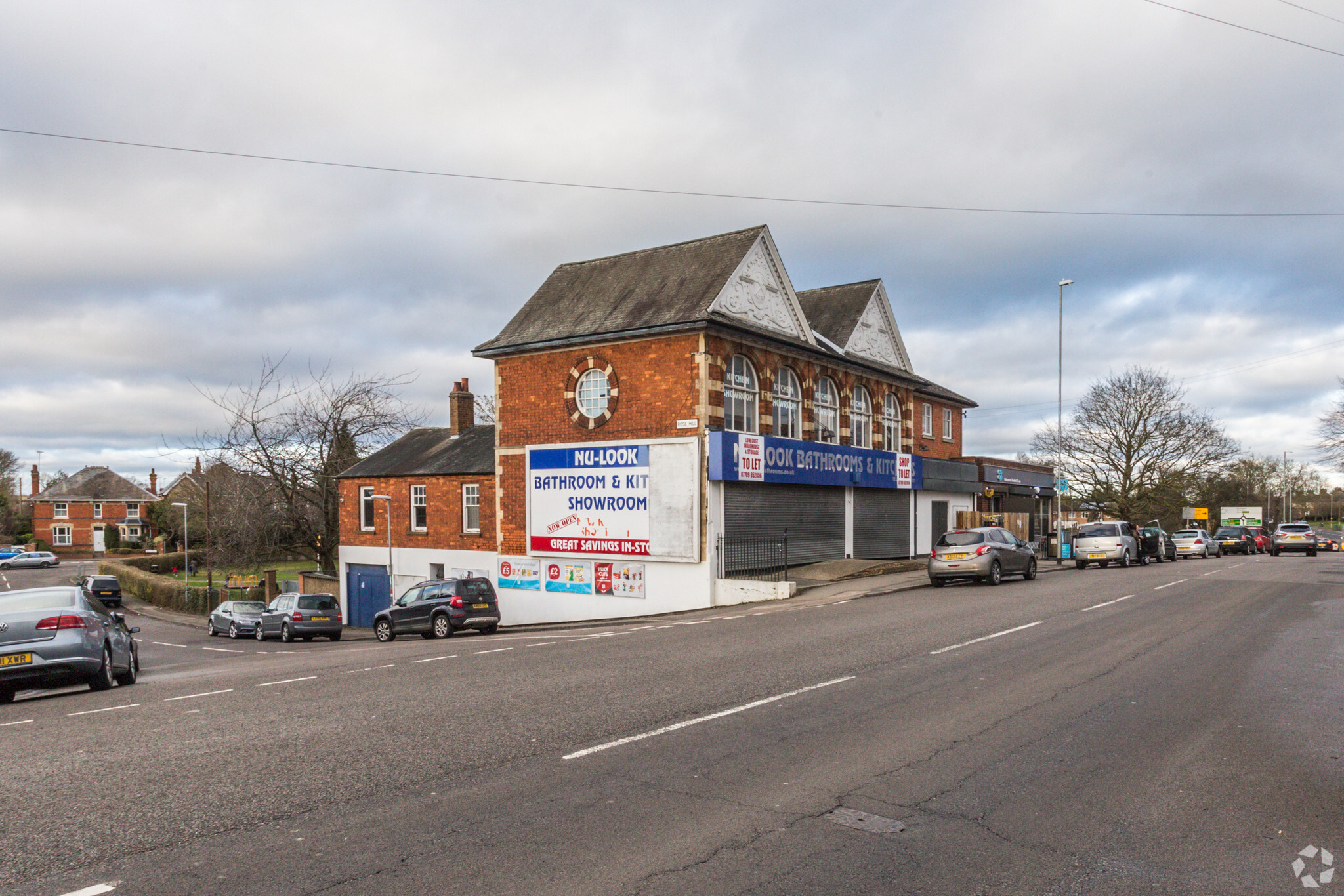 6-10 Wellingborough Rd, Finedon for sale Primary Photo- Image 1 of 6