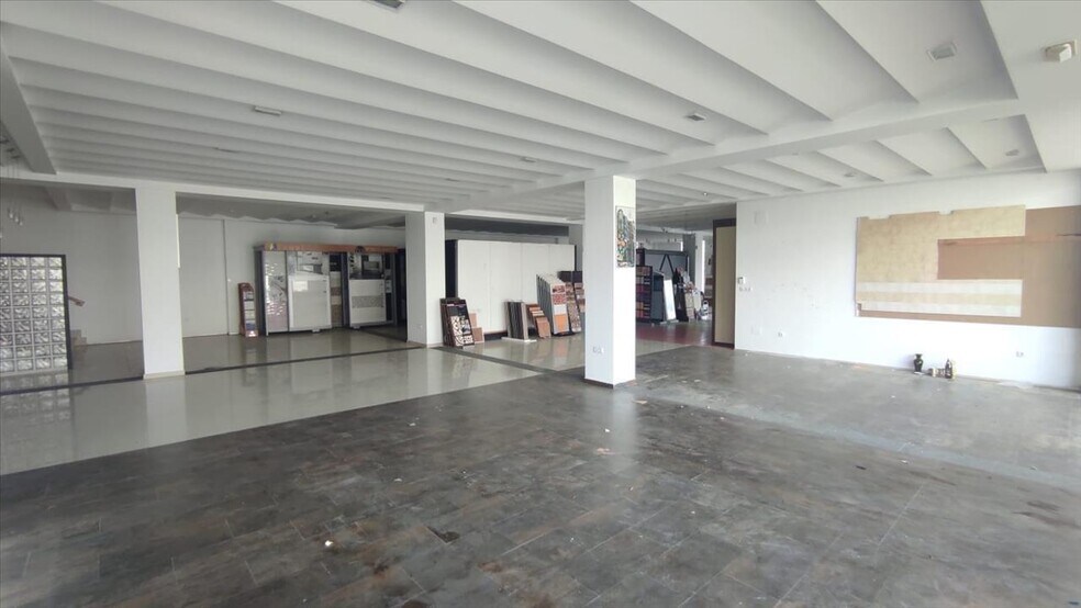 Retail in Sahagún, León for sale - Building Photo - Image 3 of 14