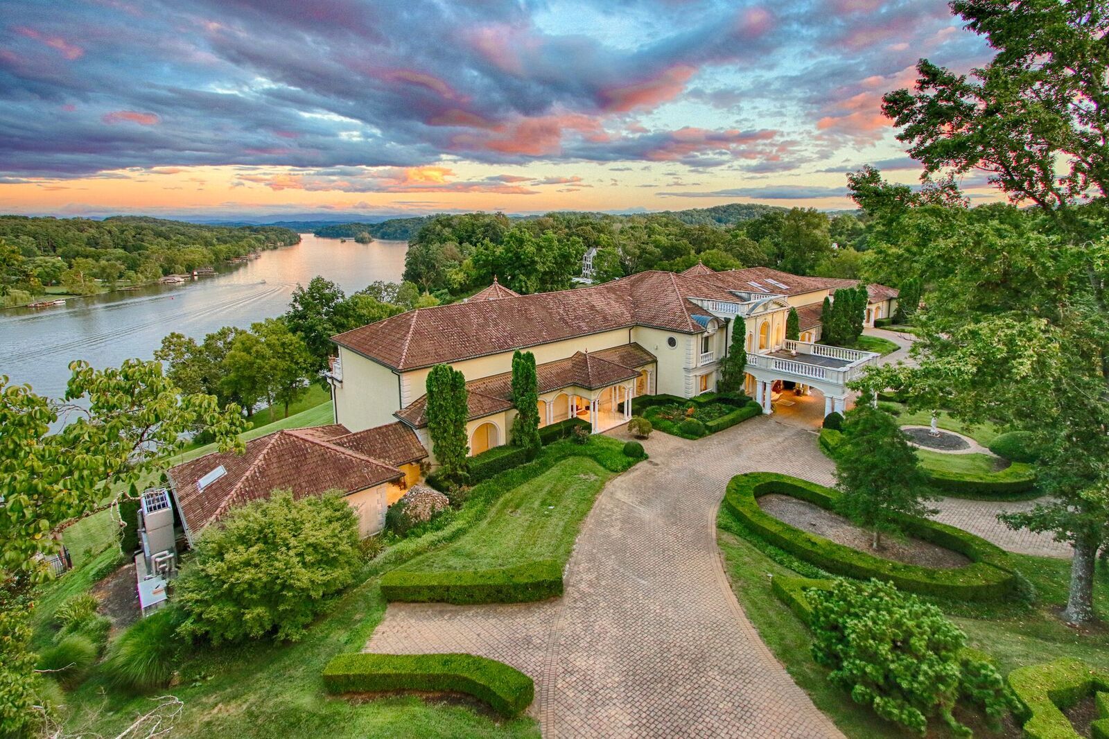 5628 Lyons View Pike, Knoxville, TN for sale Building Photo- Image 1 of 1