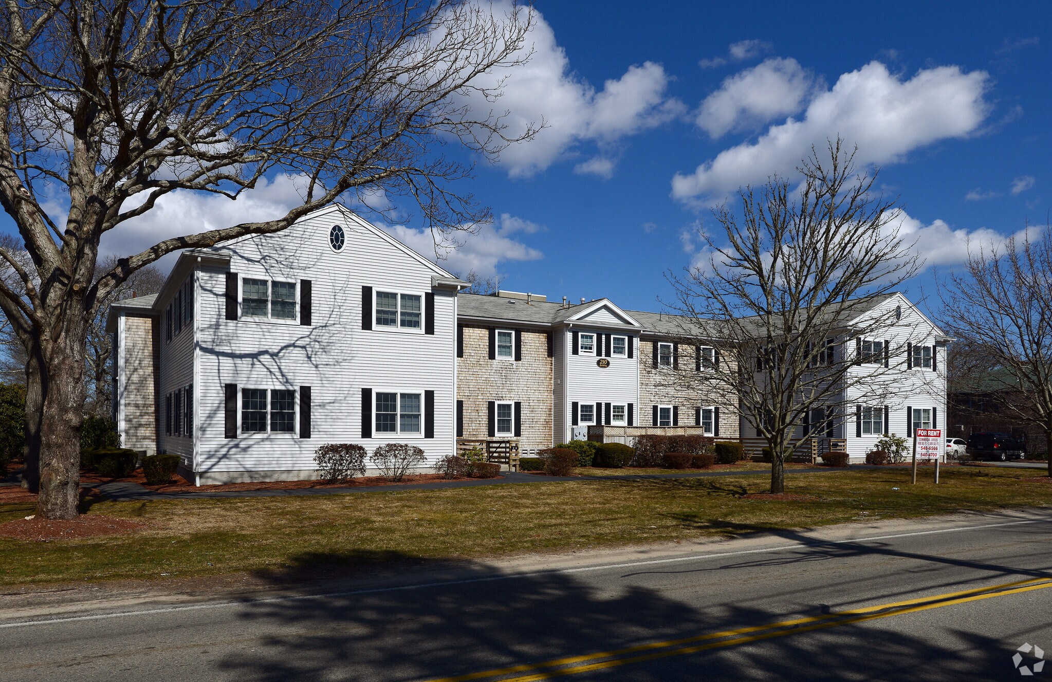 210 Jones Rd, Falmouth, MA for sale Primary Photo- Image 1 of 1