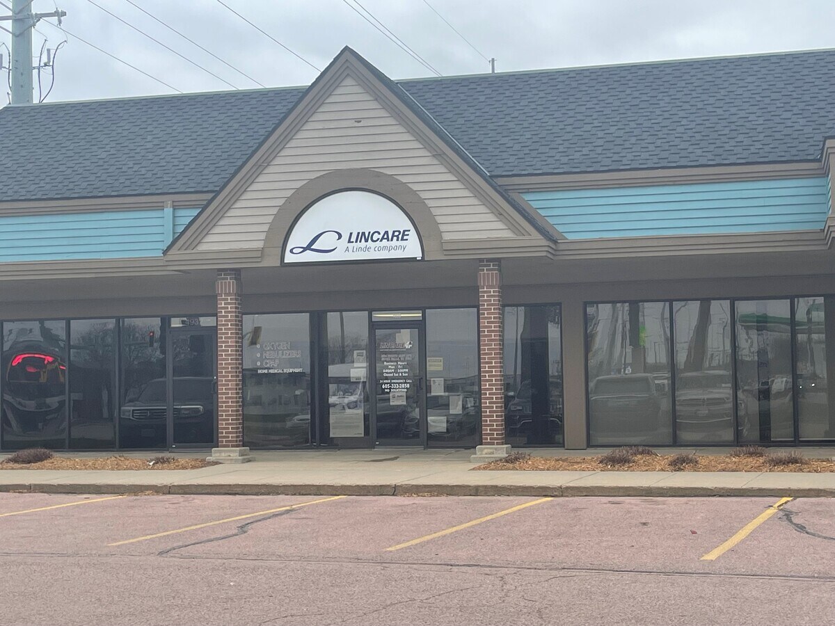 49144932 N Cliff Ave, Sioux Falls, SD 57104 North Cliff & 60th St