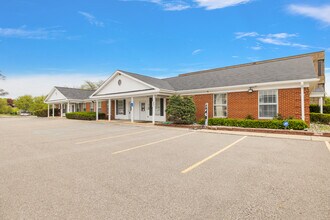 1100 W University Dr, Rochester, MI for lease Building Photo- Image 1 of 3