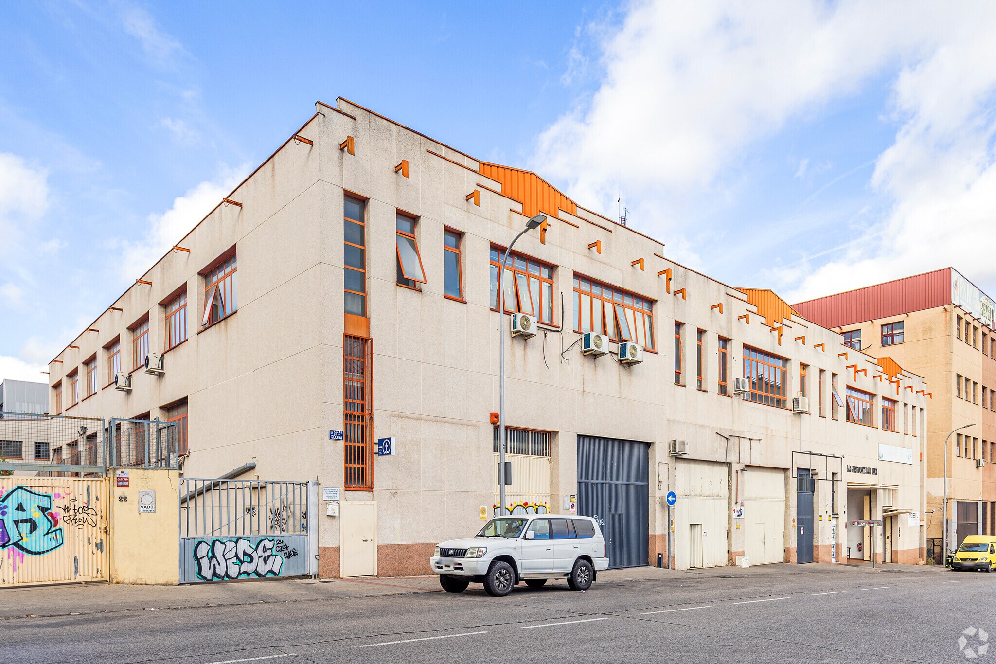 Calle de la Secoya, 20A, Madrid, Madrid for sale Primary Photo- Image 1 of 1