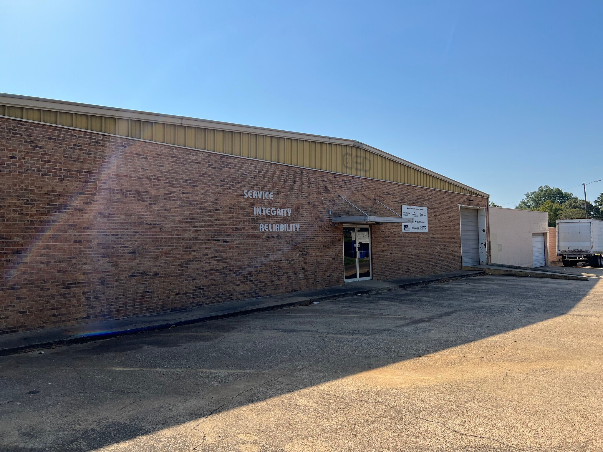 1020 Bowie St, Texarkana, TX for lease Building Photo- Image 1 of 2