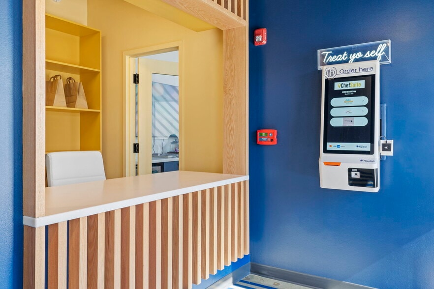 4711 W Broad St, Richmond, VA for sale - Lobby - Image 2 of 24