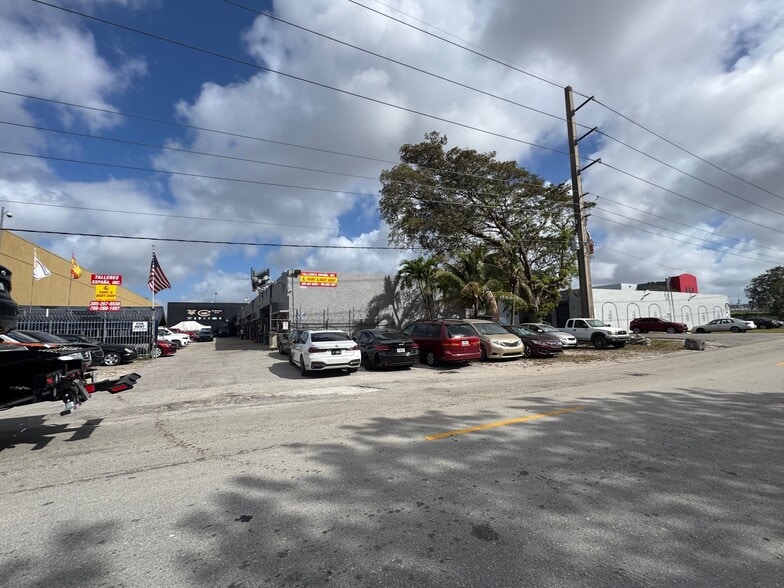 7357-7369 NW 7th St, Miami, FL for sale - Building Photo - Image 1 of 12