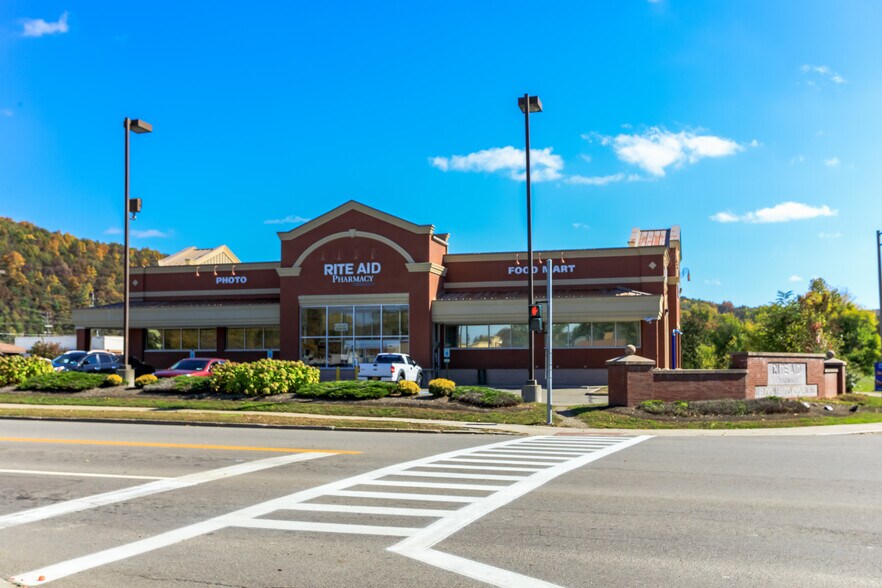 100 Conhocton St, Corning, NY for sale - Building Photo - Image 1 of 8