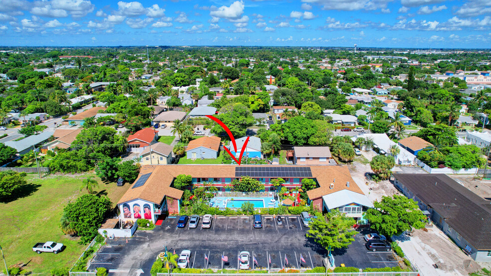 901 S Federal Hwy, Lake Worth, FL for sale - Building Photo - Image 1 of 38