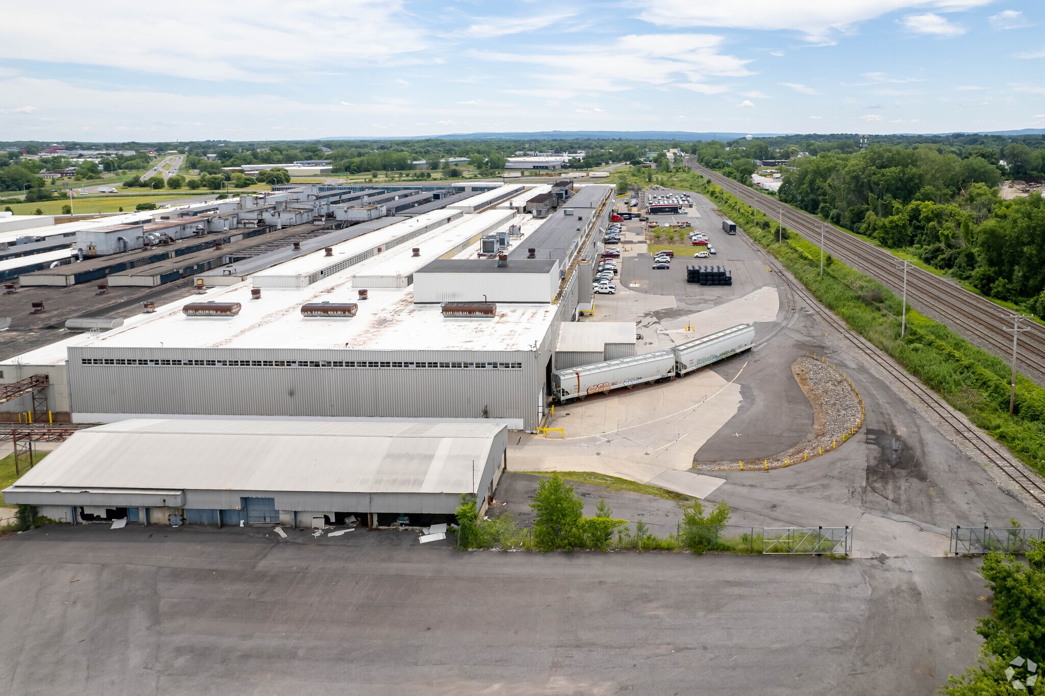 1 General Motors Dr, Syracuse, NY 13206 Industrial for Lease