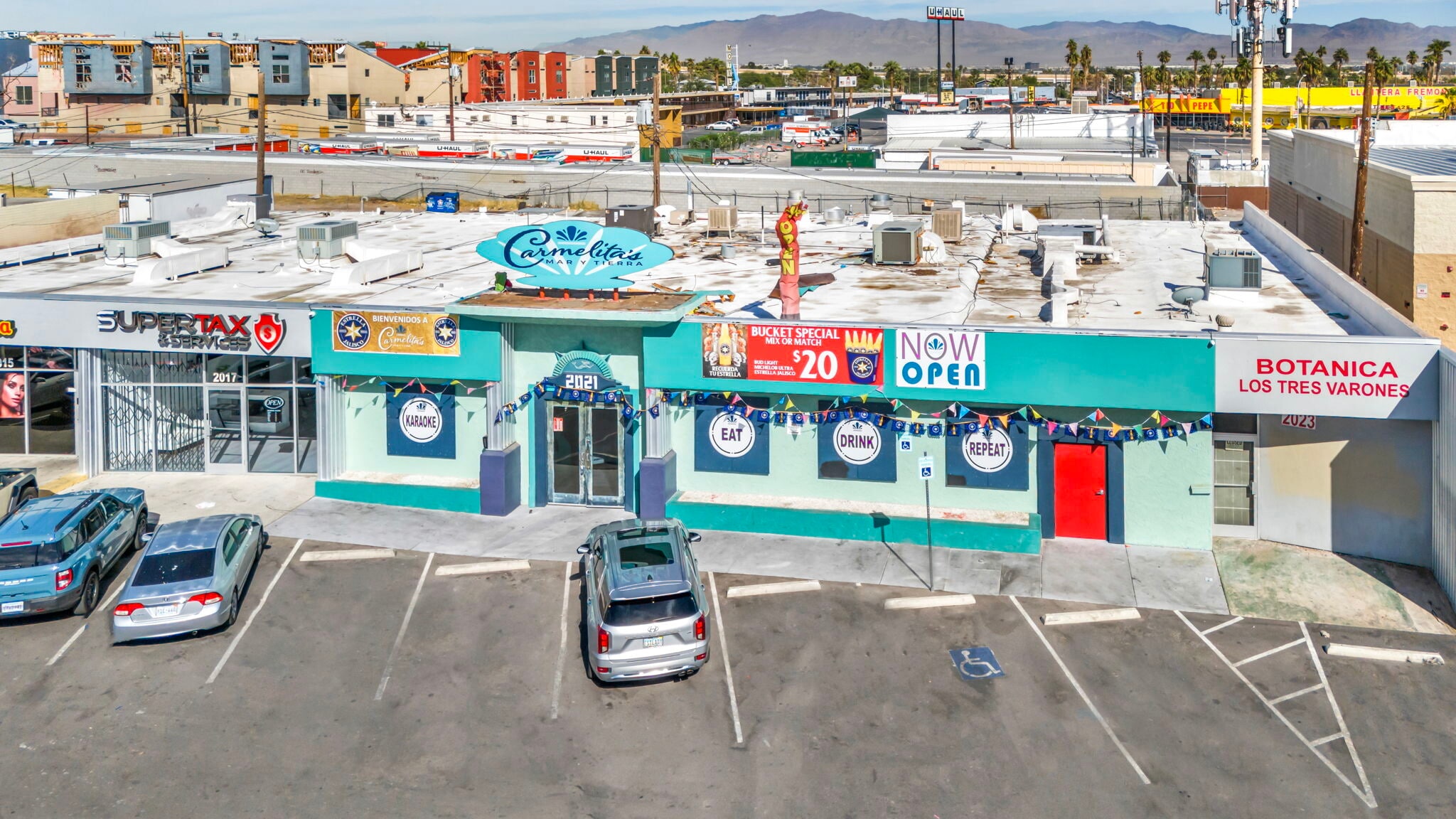 2021 E Charleston Blvd, Las Vegas, NV for lease Building Photo- Image 1 of 22