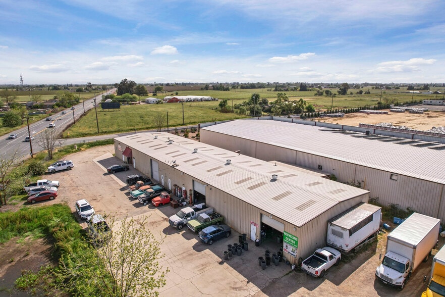 12811 E Brandt Rd, Lockeford, CA for sale - Building Photo - Image 3 of 26