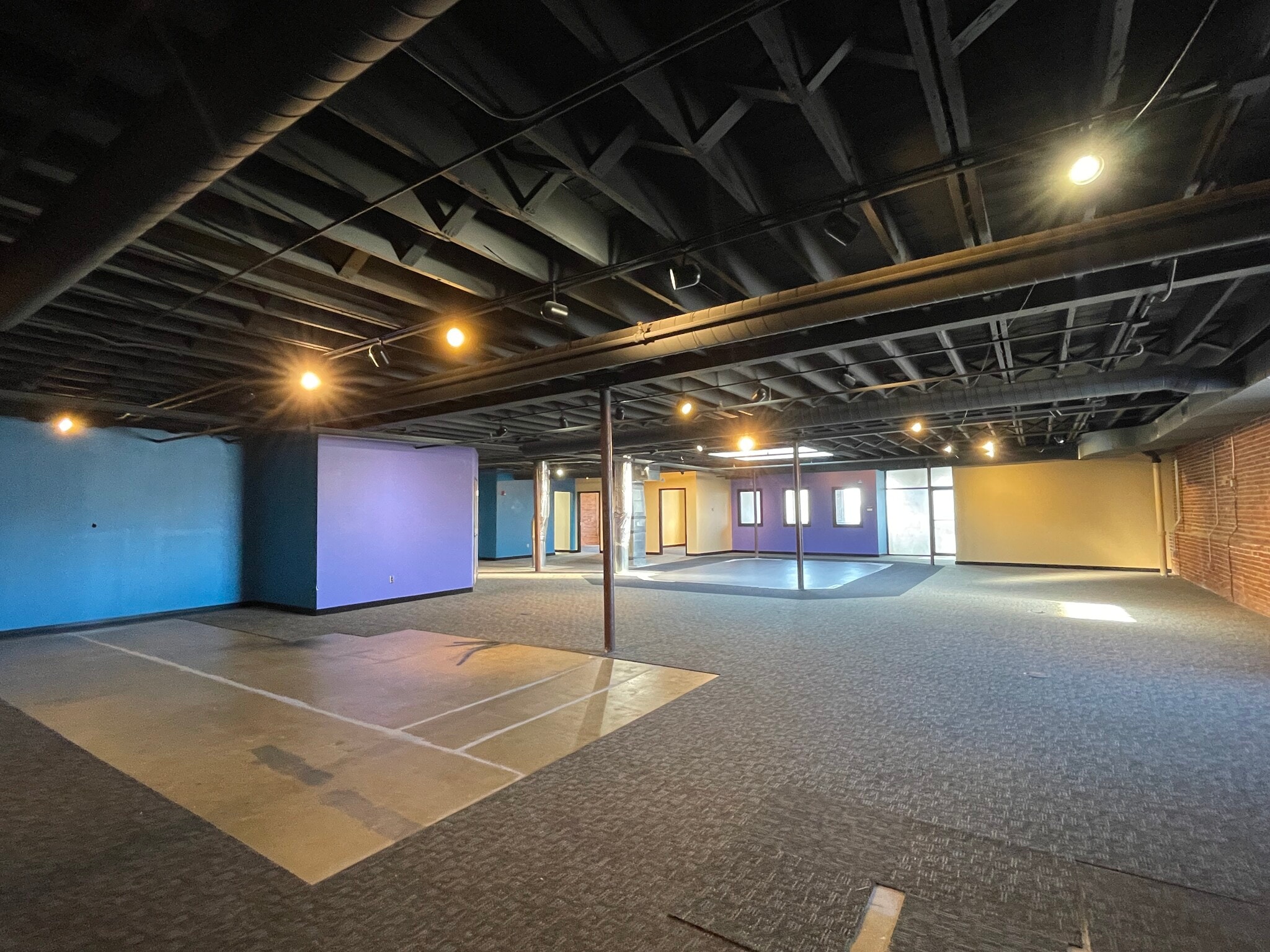 201 Pierce St, Sioux City, IA for lease Building Photo- Image 1 of 12