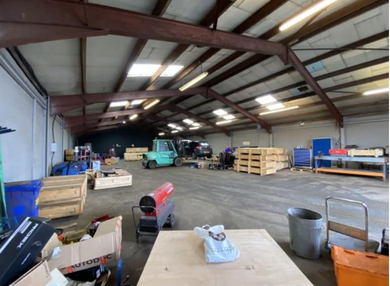 Workshop, Ellon for lease Interior Photo- Image 1 of 4