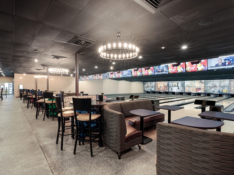 1201 N Bedell Ave, Del Rio, TX for sale - Interior Photo - Image 2 of 10