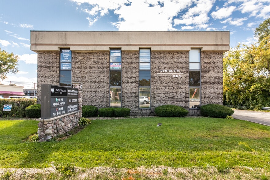 47 W Dundee Rd, Wheeling, IL 60090 - Office for Lease | LoopNet