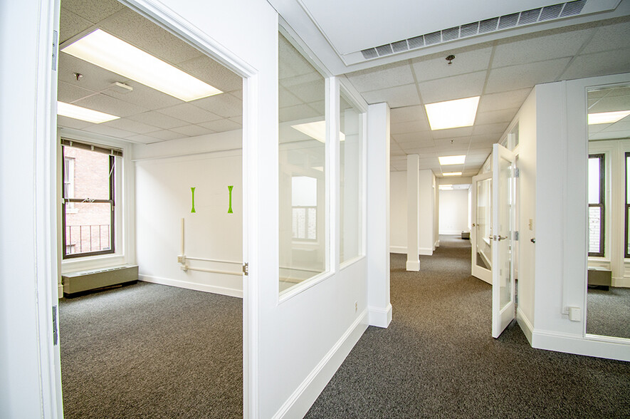 2 Park Plz, Boston, MA for lease - Interior Photo - Image 2 of 25