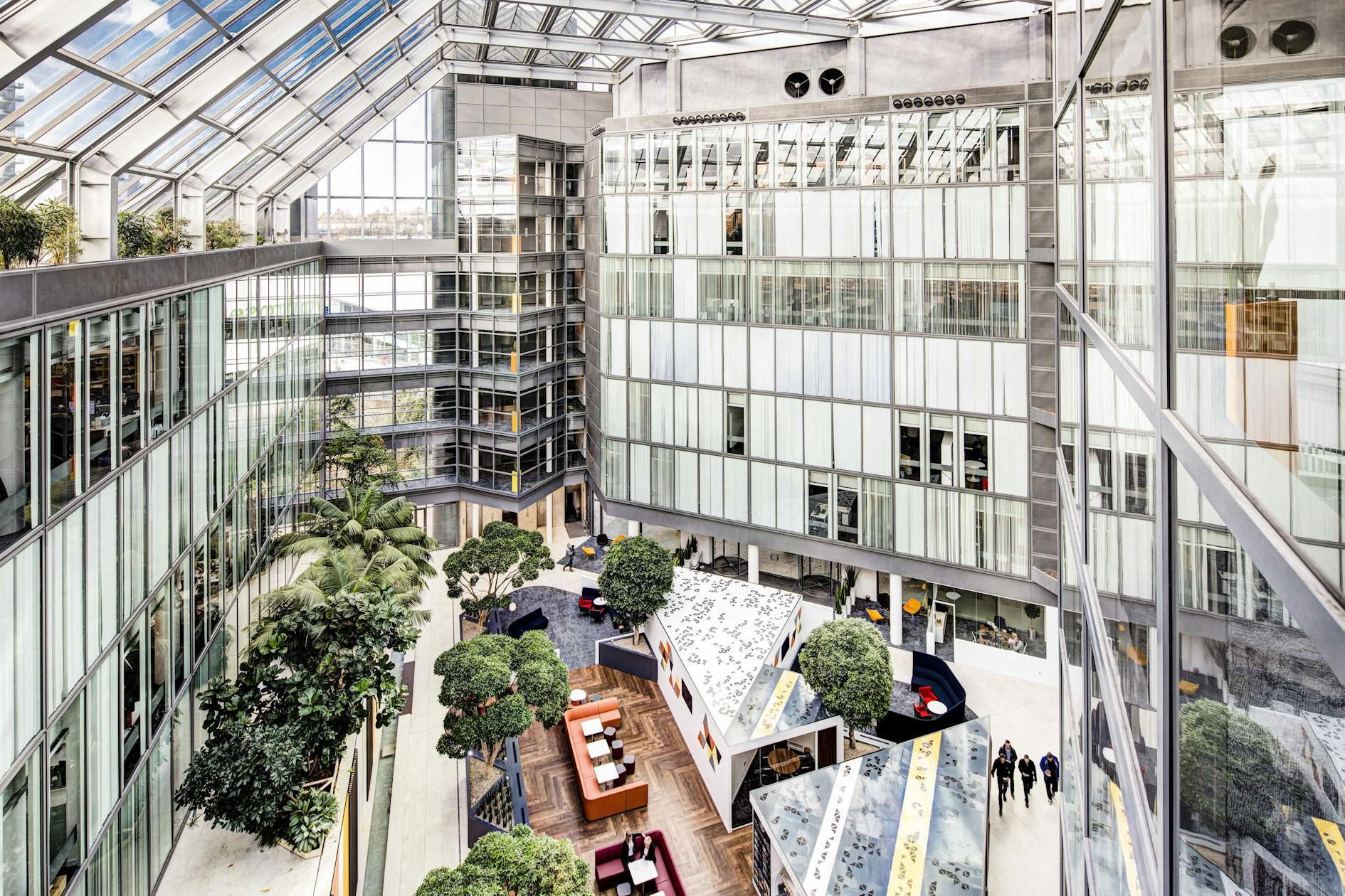 Basing Vw, Basingstoke for lease Interior Photo- Image 1 of 13