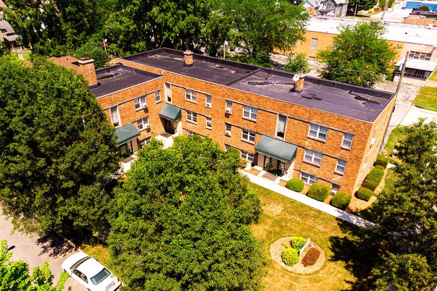 1110 Maple Ave, Fort Wayne, IN for sale - Primary Photo - Image 1 of 1