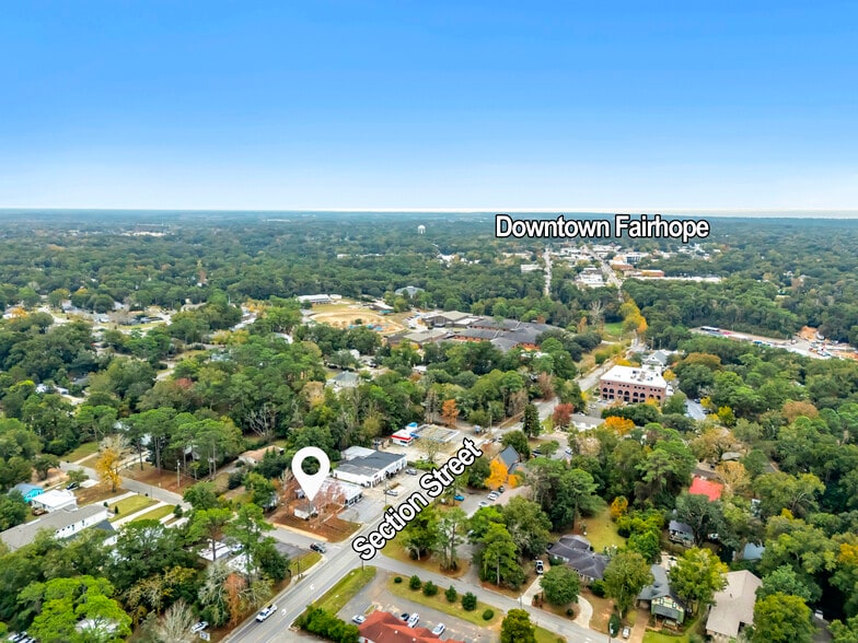 462 N Section St, Fairhope, AL for lease - Building Photo - Image 3 of 19