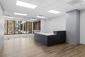 9191 Towne Centre Dr, San Diego, CA for lease Interior Photo- Image 1 of 14