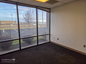 63245 Jamison St, Bend, OR for lease Interior Photo- Image 2 of 6