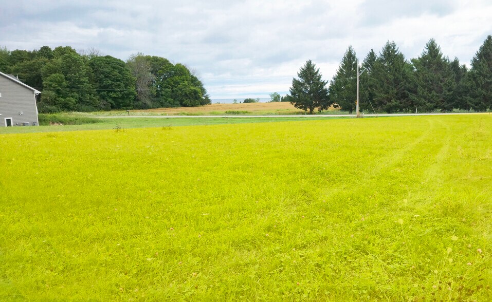 Lakeshore Dr Lot 2 Dr, Kewaunee, WI for sale - Aerial - Image 2 of 7