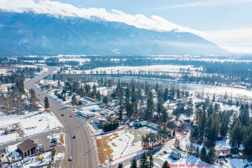 230 US Highway 2 E, Columbia Falls, MT for sale - Primary Photo - Image 1 of 1