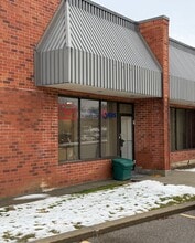 215 Traders Blvd E, Mississauga, ON for lease Building Photo- Image 2 of 8