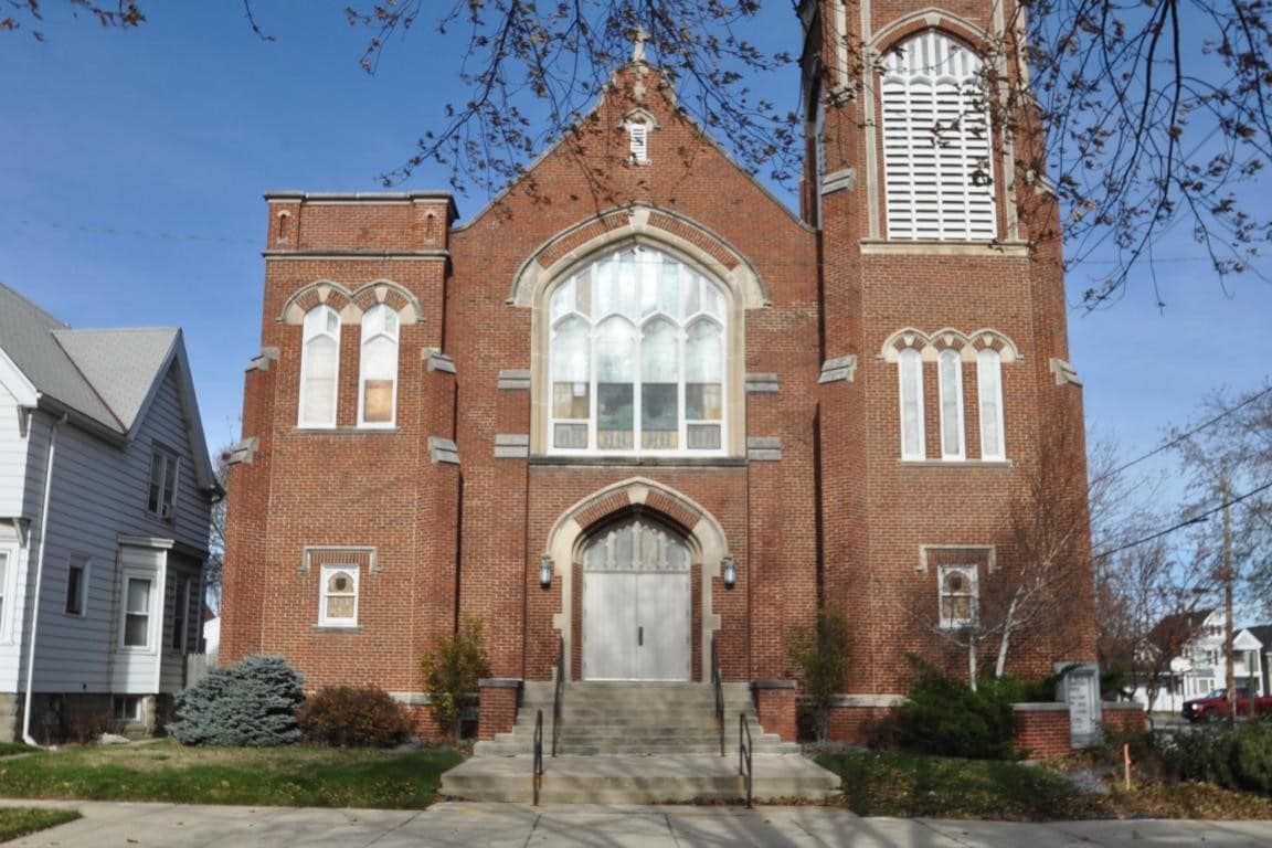 900 Michigan Ave, South Milwaukee, WI 53172 | LoopNet