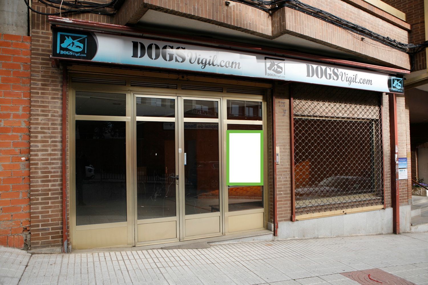 Retail in Benavente for sale Building Photo- Image 1 of 11