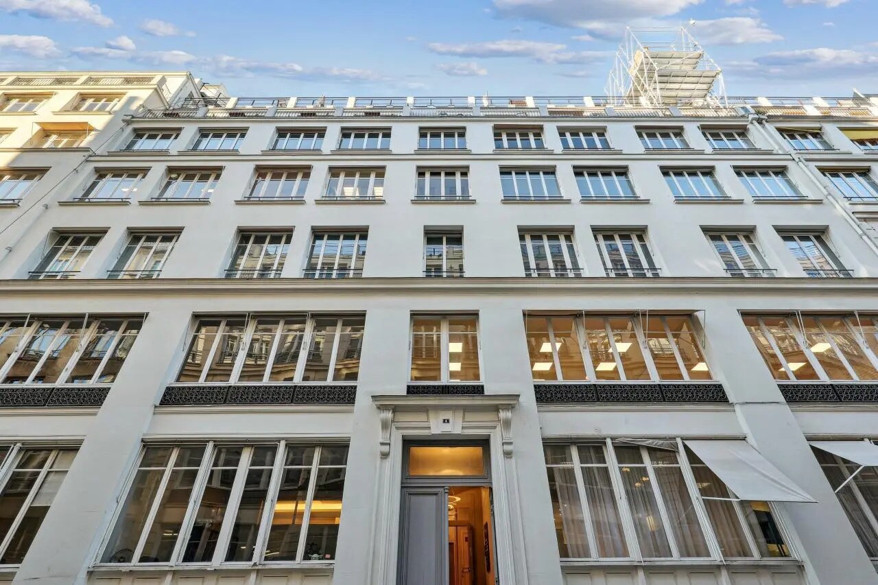 Office in Paris for lease Building Photo- Image 1 of 17