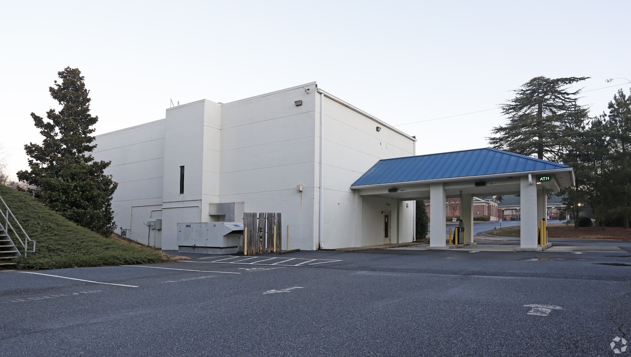 1880 N Center St, Hickory, NC for sale Building Photo- Image 1 of 1