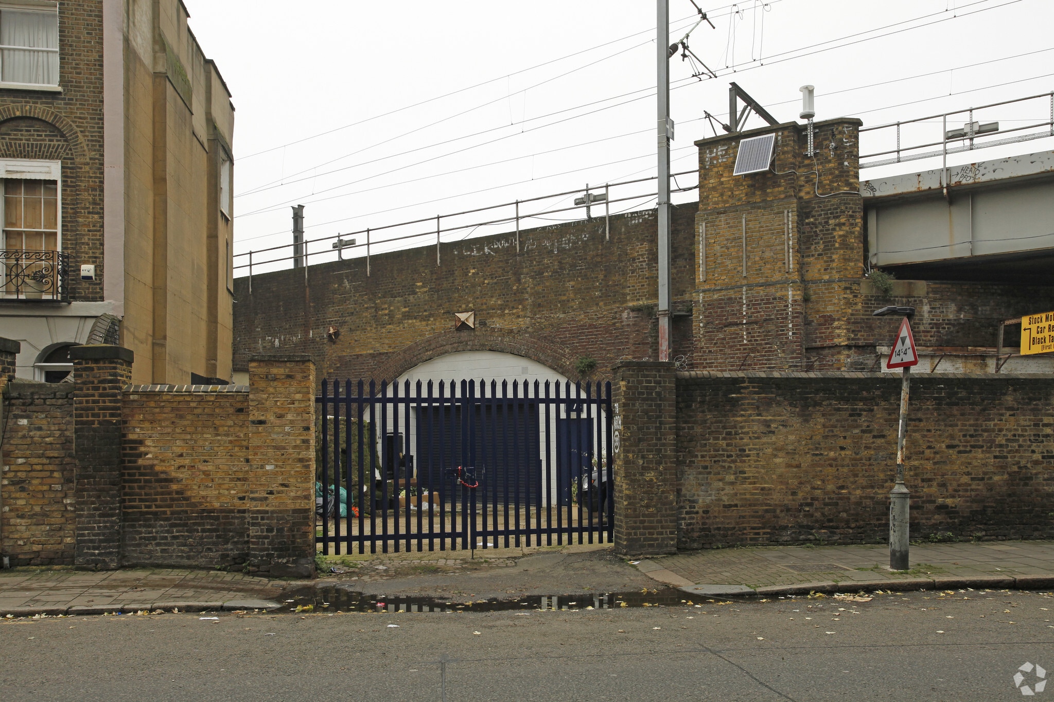 78 Randolph St, London for sale Primary Photo- Image 1 of 1