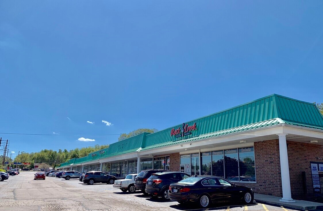 77687800 W 130th St, Middleburg Hts 44130 Sprague Square Center