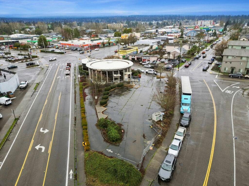 1616 SW 100th St, Seattle, WA for sale Primary Photo- Image 1 of 1