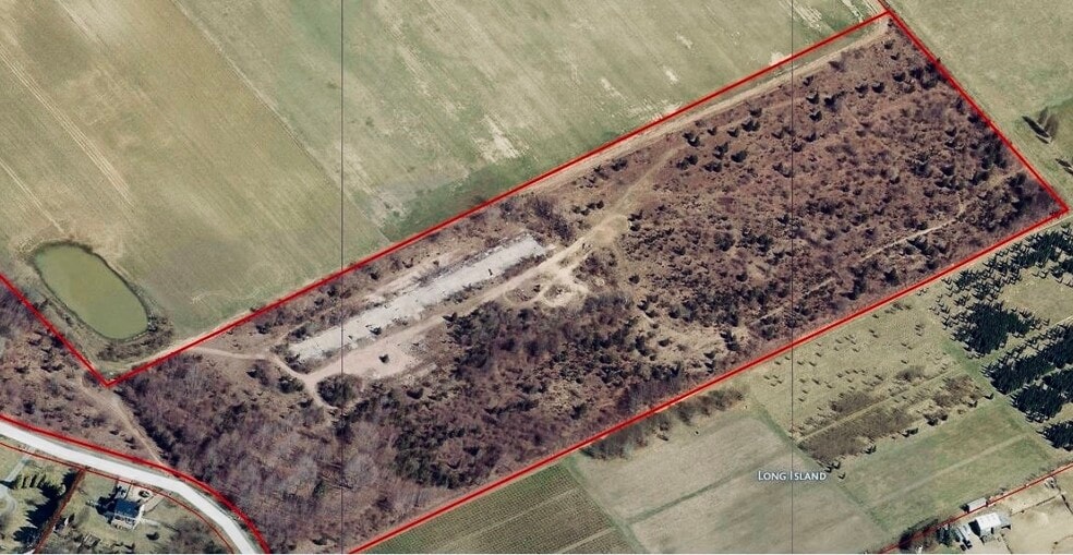 E Meadow Rd, Calverton, NY 11933