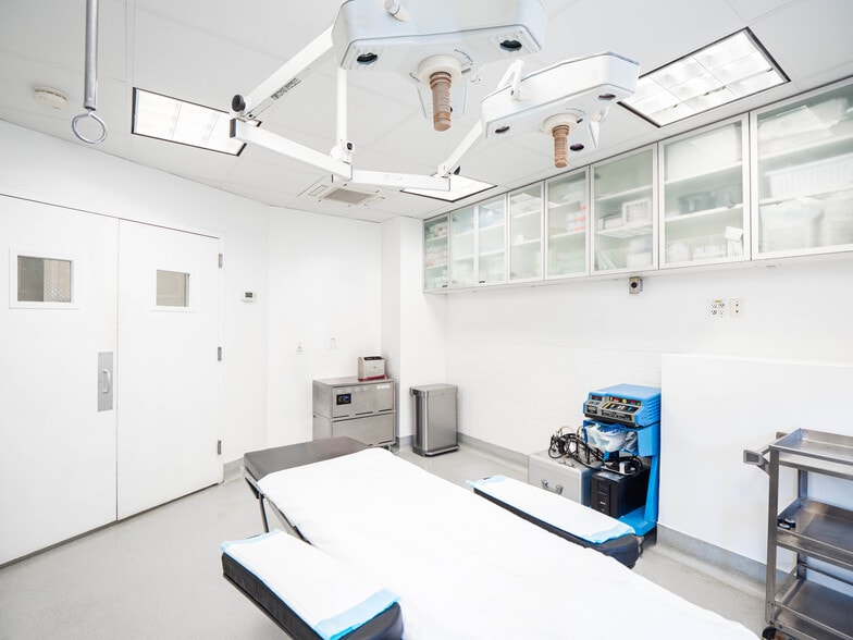 620 Park Ave, New York, NY for sale - Building Photo - Image 3 of 10