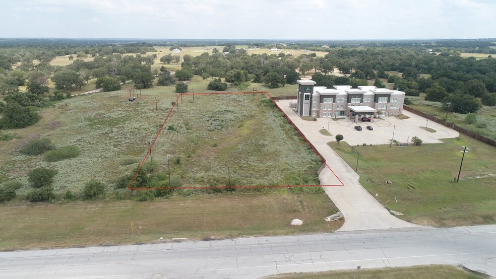 197 U.S. 90 Hwy, Luling, TX for lease - Aerial - Image 3 of 6
