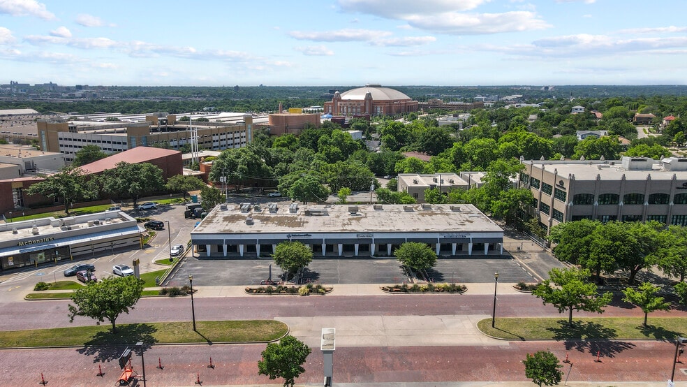3615-3625 Camp Bowie Blvd, Fort Worth, TX for lease - Building Photo - Image 3 of 7