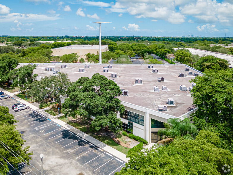 1800 NW 69th Ave, Plantation, FL for lease - Aerial - Image 3 of 24